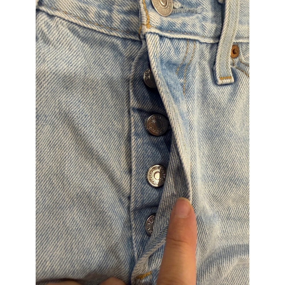 Levis 501 Original High Rise Distressed Denim Shorts Light Wash Blue W28 - Picture 2 of 10